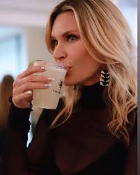 Natasha Henstridge (@natashahenstridge) • Instagram photos and videos