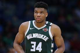 Giannis sina ugo antetokounmpo (/ˈjɑːnɪs ˈɑːntɛtəˈkuːmpoʊ/ greek: Milwaukee Bucks 5 Reasons Giannis Antetokounmpo Should Re Sign