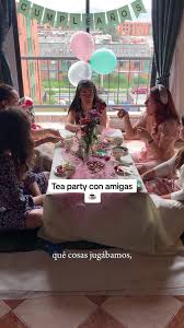 Fiesta del Té con Amigas: Celebrando un Cumpleaños Especial | TikTok