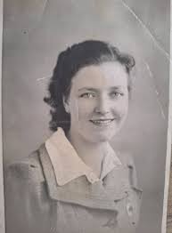 Photo taken outside 59 Middlefield in front of Mr Bromley's grocery van  possibly around 1953/5? ( photo & names care of Margaret Shannon) L to R  back row:- Charlie Robson. Colin Mccleavey.