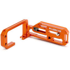 Maybe you would like to learn more about one of these? 3 Legged Thing Roxie L Bracket For Canon Eos R5 R6 Copper