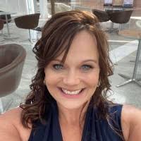 Melissa Phelps's Instagram, Twitter & Facebook