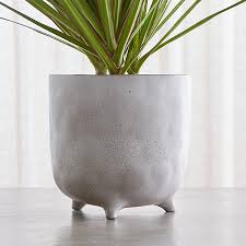 Vaquita Large Grey Footed Planter Planters Outdoor Planters Gray Planter