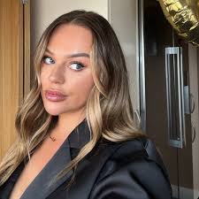 Abbie Jane Elliott (@abbiejaneelliott) • Instagram photos and videos