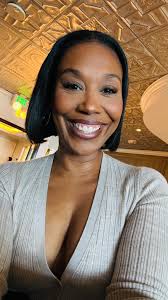 Nia Hill's Instagram, Twitter & Facebook