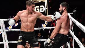 Rico verhoeven, wereldkampioen kickboksen, heeft een schitterende villa gekocht in het brabantse plaatsje halsteren. Rico Verhoeven Ist Der Konig Des Kickboxens