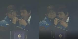 Antonio conte, manager of chelsea is greeted by champagne showers after walking into the chelsea changing room after to celebrate winning the. Inter Conte Diventa Un Meme L Autoironia Dopo Il Video Virale
