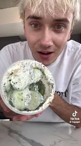 Ensalada de Pepino al Estilo Logan: ¡Receta Viral!