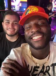 Devon Singleton's Instagram, Twitter & Facebook