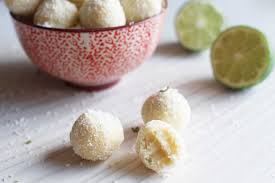 Truffes A La Noix De Coco Chocolat Blanc Citron Vert Et Gingembre Royal Chill Blog Cuisine Voyage Et Photographie