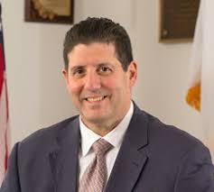 Meredith Machado's Instagram, Twitter & Facebook