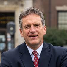 Gina McLaughlin (@ginacmclaughlin)