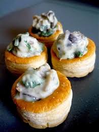 Recette Vols Au Vent Aux Escargots Et A La Fourme D Ambert 750g Recette Mini Feuillete Vol Au Vent Recette