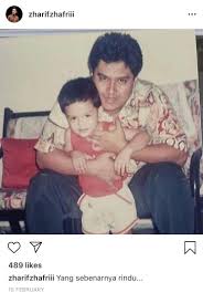 Adun dengkil adhif syan abdullah dan pembantu politik ahmad redzuan mohamed shafi telah digantung daripada jawatan mereka dalam pemuda bersatu (armada). 2 Anak Muda Ini Sambung Legasi Bapa Jadi Pembaca Berita Berita Steady