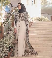 Selain itu, baju gaun pesta di desain dengan kombinasi fashion modern serta multi warna. Pin Di Model Baju Gamis Modern Terbaru