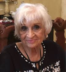 Sue Smith's Instagram, Twitter & Facebook