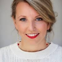 Helen Lynn's Instagram, Twitter & Facebook