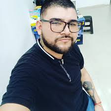 Quisiera ser Messi para robarte el corazón, pero como soy Cristiano  Ronaldo, me lo voy a ganar.🫡❤️