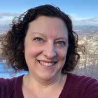 Julie Maggiacomo Carrera