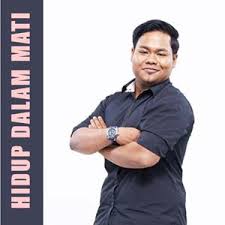 Angin bawalah aku pergi pergi dari kesakitan ini tak mampu ku menahan peritnya perpisahan tuhan hapuskan semua kenangan. Lirik Lagu Hidup Dalam Mati Syamel Af2015 Lirik Lagu