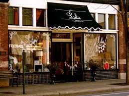 Pin By Hill Partners Inc On Downtown Franklin Tn Shop Fronts Store Front Windows Store Displays