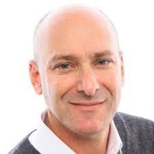 Lisa Guttman's Instagram, Twitter & Facebook