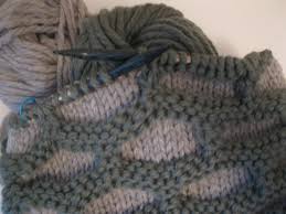 Easy stripes knitted fringe scarf free knitting pattern. Booo Are You Afraid Of Honeycombs Espace Tricot Blog