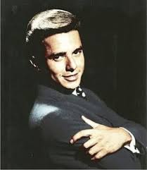 Enrique (por azares del destino) nacio en caracas venezuela un 1o. Enrique Guzman Net Worth