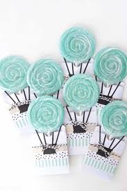Now, it's time to take a moment to create a lasting impression for your guests! Hot Air Balloon Baby Shower Baby Boy Shower Decorations