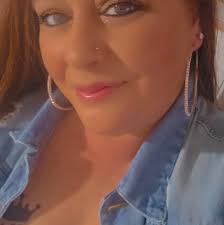 What are some reliable service providers in Holden Beach for a vacation  rental?