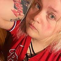 Stacey Wynn's Instagram, Twitter & Facebook