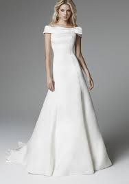 Accanto ai grandi marchi del mondo degli abiti da sposa, ci. Risultati Immagini Per Immagini Abiti Da Sposa Particolari Abiti Da Sposa Abito Da Sposa Elegante Sposa