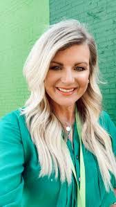 Cathy Kelemen's Instagram, Twitter & Facebook