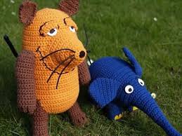Der Elefant Und Die Maus Zdf Crochet Hats Crochet Patterns Crochet Toys