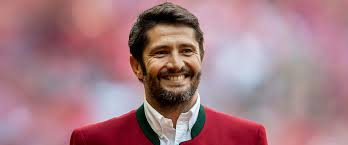 Grâce à mon père, j'ai découvert très jeune la. Bixente Lizarazu Heureux Pere De Deux Enfants Tximista Et Uhaina