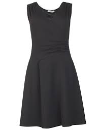 Schließlich liebt sie schwarze outfits im mittelpunkt ihres outfits sollte ein ganz besonderes kleid stehen. Schwarzes Kleid Kombinieren Hochzeit Archives Abendkleid