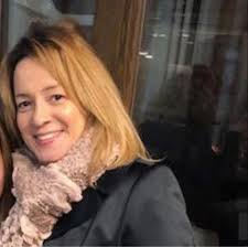 Can a travel agent take over a cruise booked online?