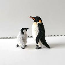 Birds That Look Like Penguins But Fly Felt Ornithology Craftswoman Creates Birds That Seem To Be About To Fly In 2020 What Is A Bird Ornithology Birds