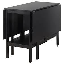 Con las mesas extensibles de ikea estas situaciones no las volverás a vivir. Problemas Para Sentarse A La Mesa En Navidad Ikea Soluciona El Problema Con Esta Seleccion De Mesas Extensibles Y Sillas Plegables