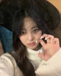 Yuna Itztagram update Happy Halloween🎃👻