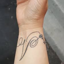 Many guys like to have. 40 Best Hand Tattoo Designs With Most Stylish Ideas 2021