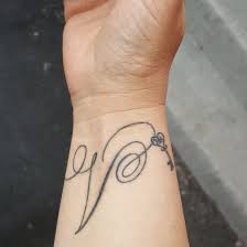 Many guys like to have. 40 Best Hand Tattoo Designs With Most Stylish Ideas 2021