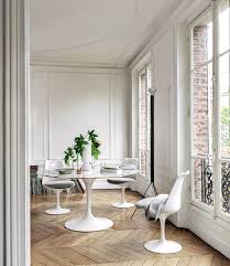 Saarinen Dining Table 47 Round In 2020 Round Dining Room White Dining Room Sets Round Dining Room Sets