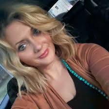 I need help, I have a young lady, in Bonham, that is pregnant and we are  trying to get her all the benefits possible. She is staying with family and  working part-time.