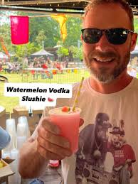 Why not come and enjoy a Three Old Birds Watermelon 🍉 Vodka Slushy or some  fabulous gin!
