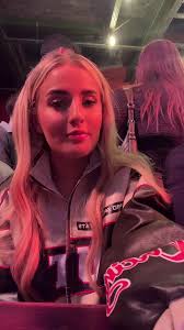 Annabromfield22 (@annabromfield)’s videos with 21 YEARS OLDDDD