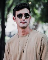 MC OVAT (@mcovat) • Instagram फोटोहरू र भिडियोहरू