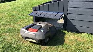 Vor den langfristigen auswirkungen von regen und sonne bewahrt ihn jedoch die automower® garage. Automower Garage Youtube