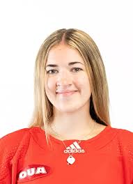 Abby Hooper's Instagram, Twitter & Facebook