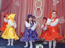 смешные сценки для детей на 8 марта в детском саду Scenarij Utrennika K 8 Marta Syurpriz Dlya Mamy V Detskom Sadu